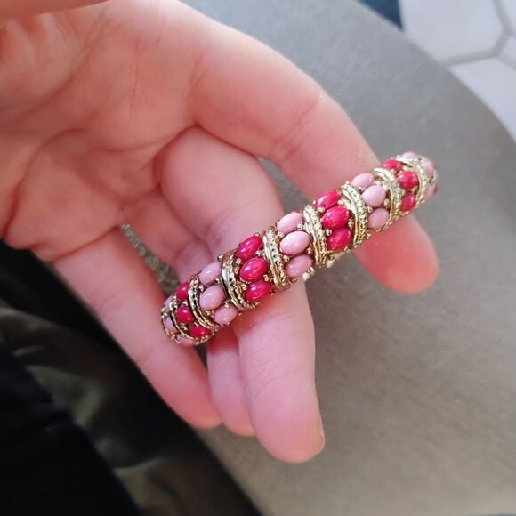 Jewelry - Openable bangle bracelet